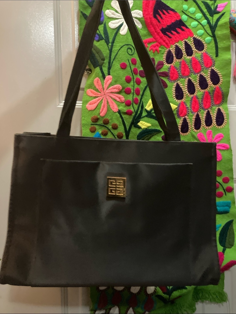 Givenchy parfum black Tote with Gold Logo Plaque